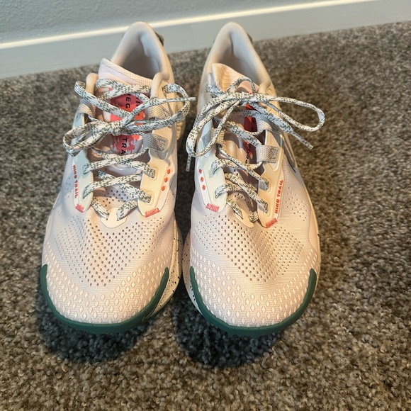 Never worn: Nike Women's Pegasus Trail Running Shoes - White and Red - Picture 2 of 6